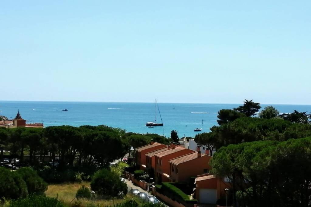 Apartamento Con Terraza En La Playa De La Fosca Паламос Екстериор снимка